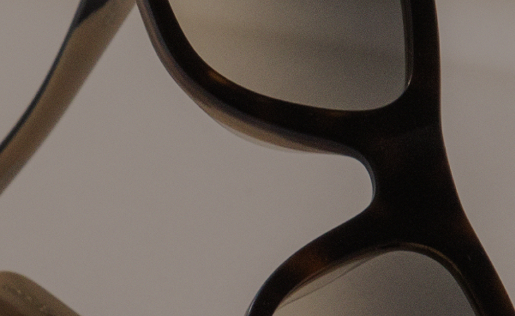 Exclusive Frame