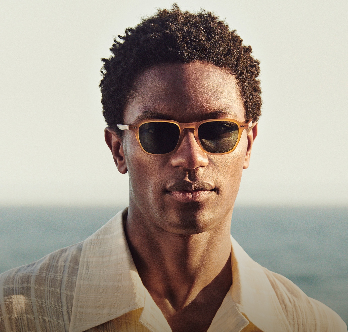 オリバーピープルズ 公式サイト | Oliver Peoples サングラス
