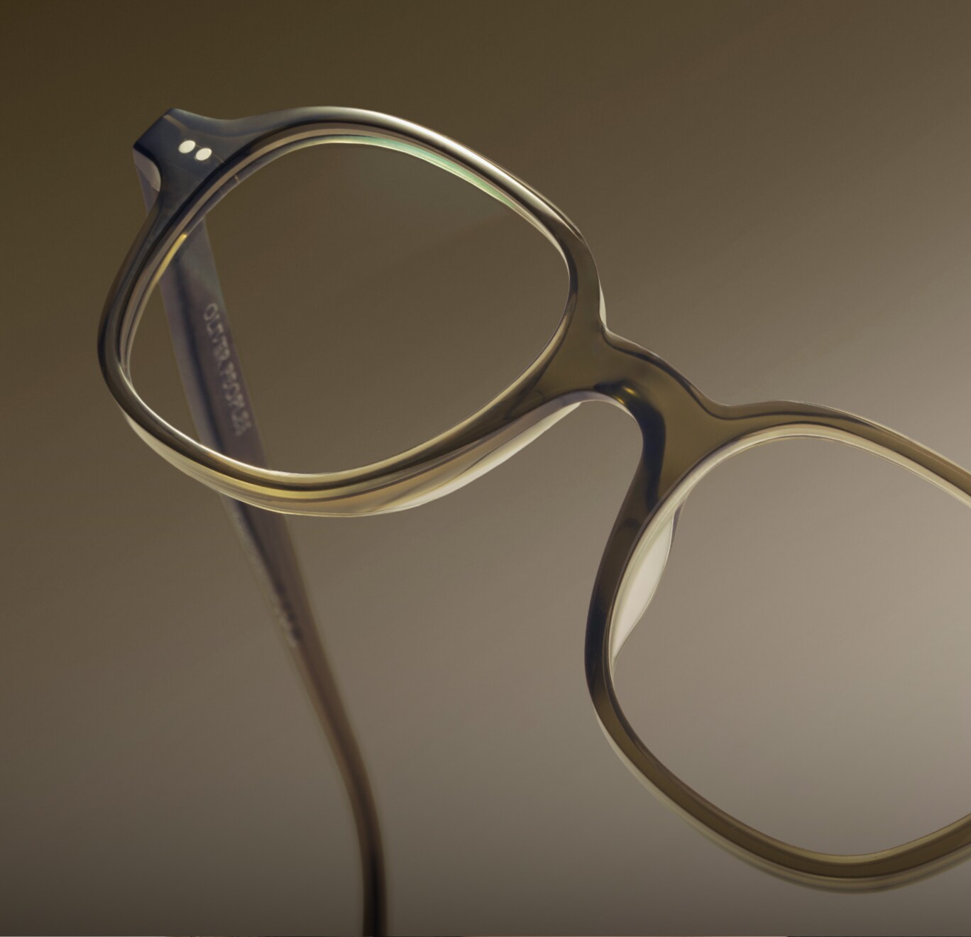 オリバーピープルズ 公式サイト | Oliver Peoples サングラス