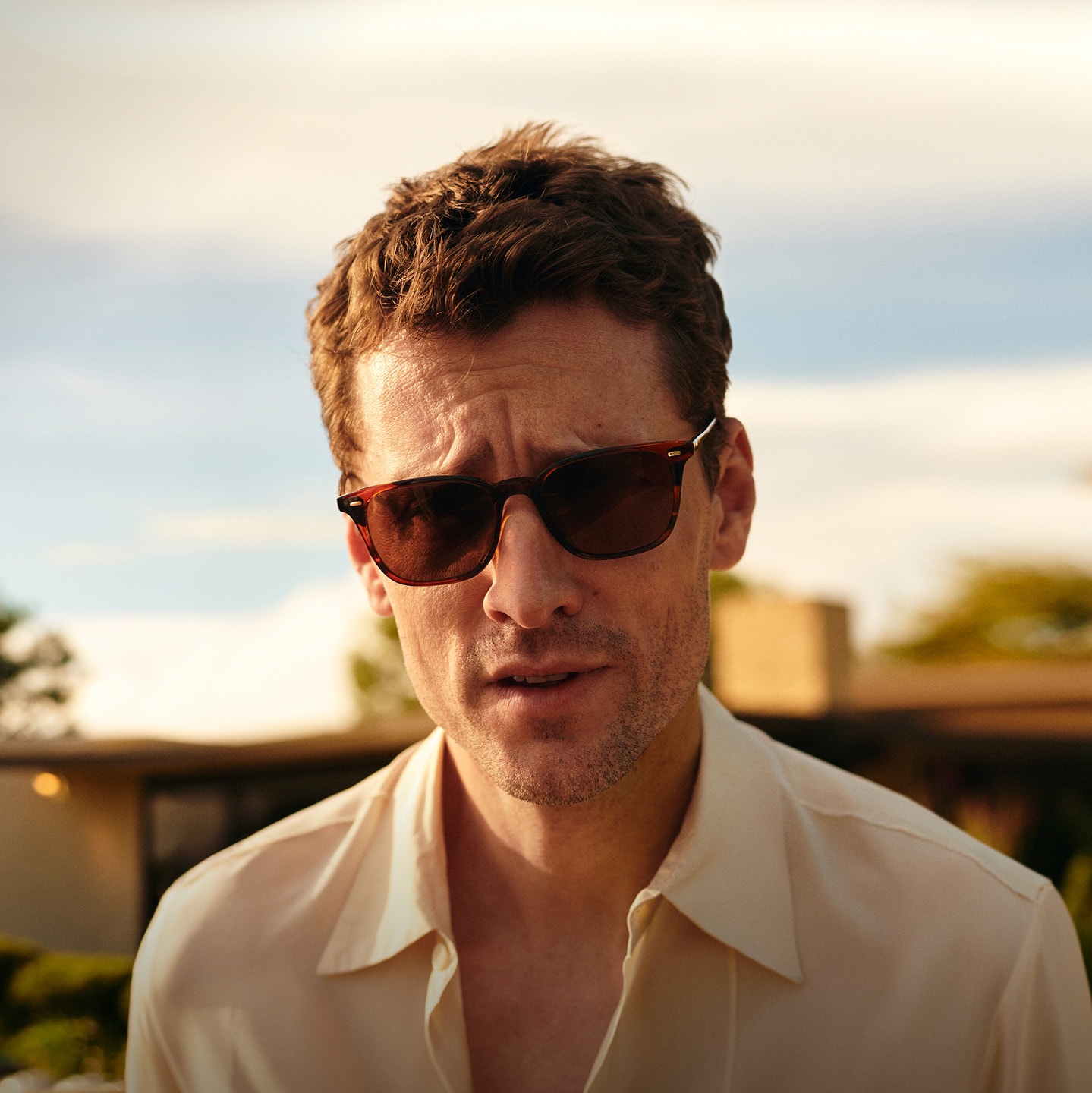 The California sun
illuminates the translucent acetates.