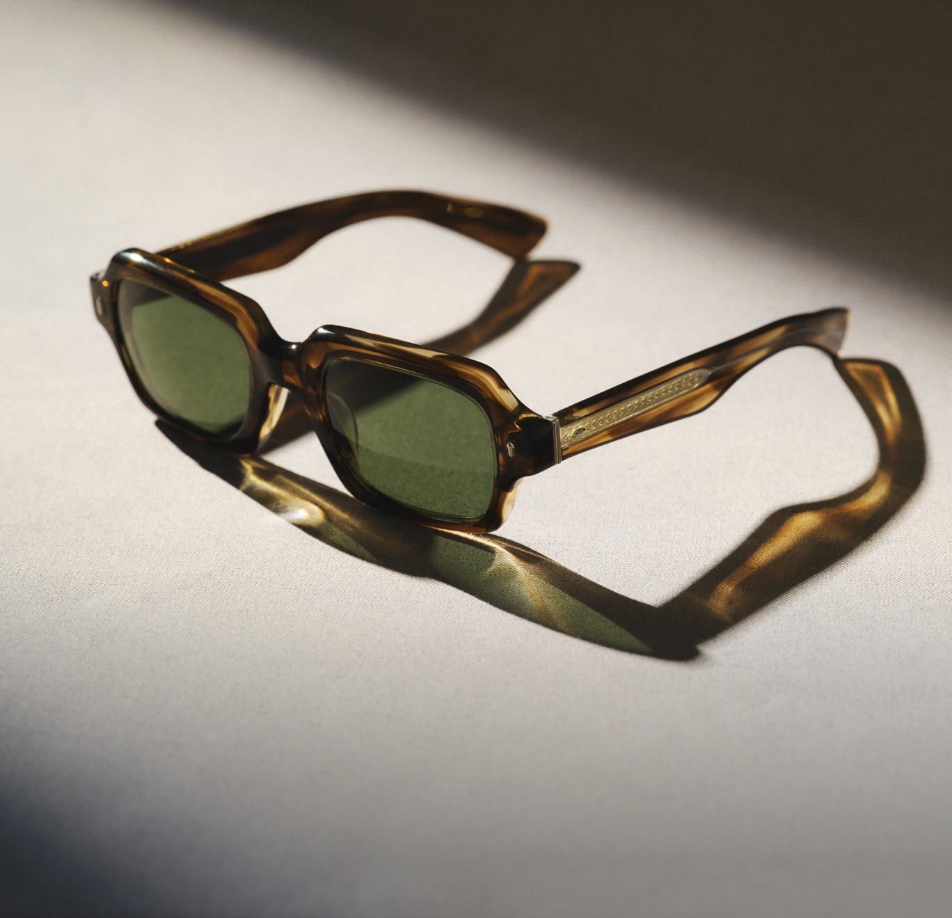 Oliver Peoples Official Store US