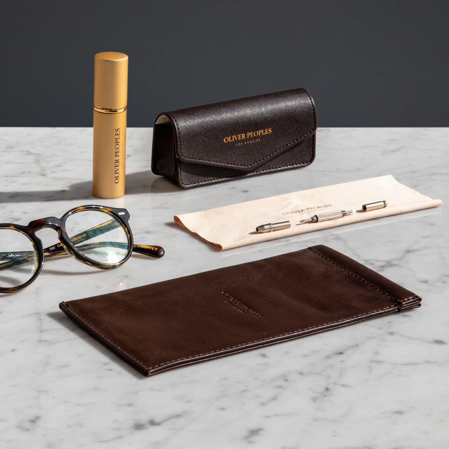 Services available online and offline | Oliver Peoples USA