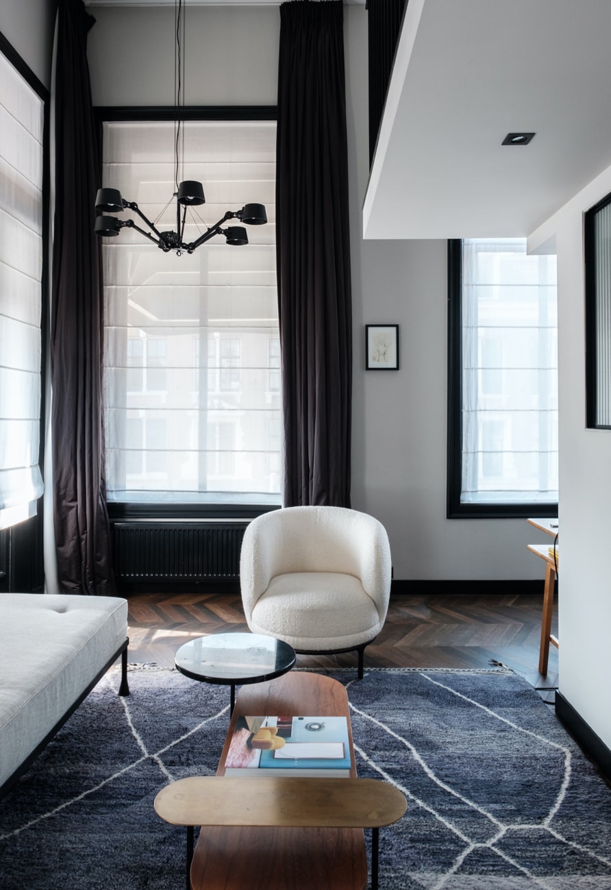 O’Malley Sun glow in Honey VSB with Teal Polar lenses.