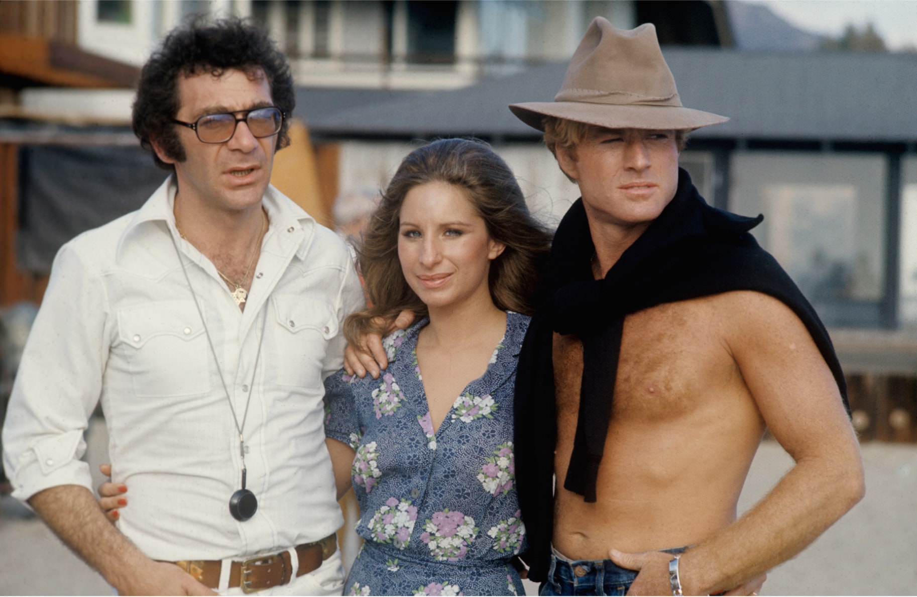 Director Sydney Pollack, Barbra Streisand, Robert Redford in “The Way We Were,” 1973