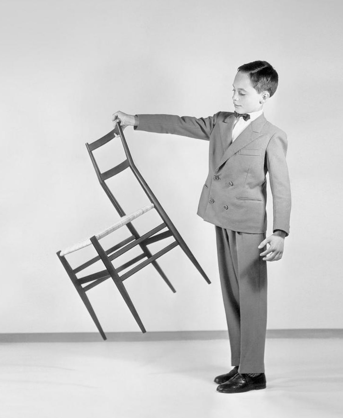 A Ponti masterpiece, Superleggera 699, helped inspire the lightweight, sharp details of the collaboration © Gio Ponti’s Heirs archive / Gio Ponti Archives / Photo: Giorgio Casali