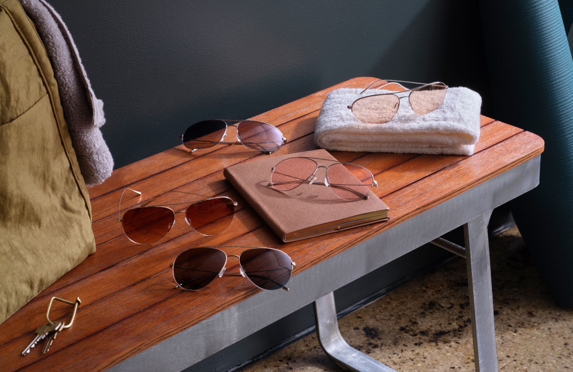 For a year of growth and new rituals, the Sport collection in lightweight, polarized photochromic styles accompanies the task.